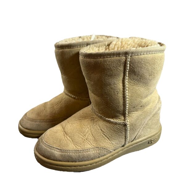Vintage Ugg Australia Tan Suede With Rubber Sole Kids Size 13 - Picture 1 of 14